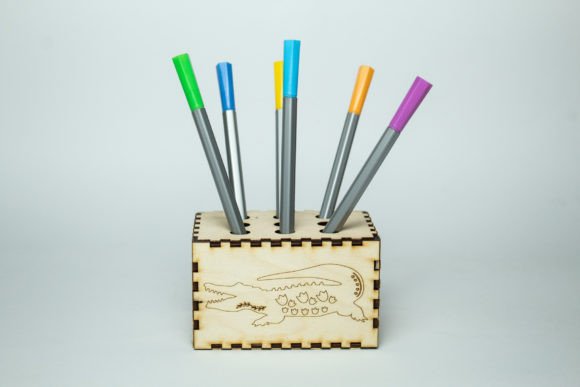 Crocodile Pen Holder: A Designer’s Practical Review